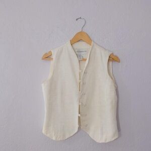 Liz Claiborne vintage white floral monochrome vest